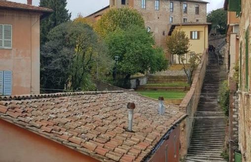 Bilocale ristrutturato in centro storico, Perugia