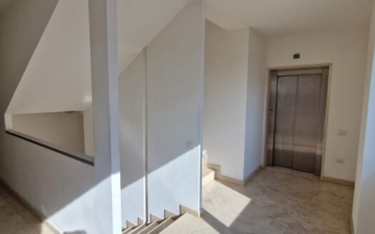 Ufficio di circa 60 mq uso investimento