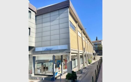 Negozio in affitto a Perugia