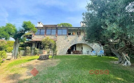 Appartamento in vendita a Passignano sul Trasimeno, Via San Donato