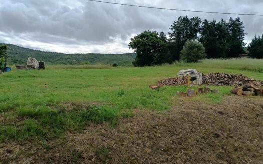 Terreno edificabile di 1600 mq in vendita a Magione
