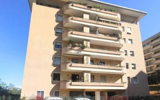 Appartamento in vendita a Corciano, Via Petri