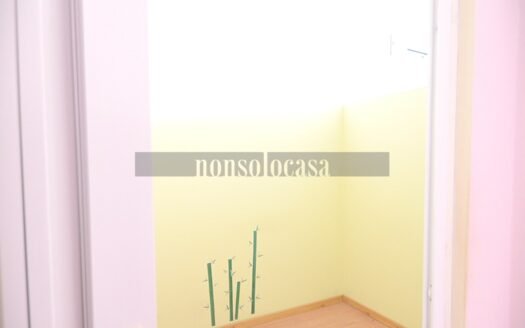 2 Vetrine in vendita in zona Pallotta