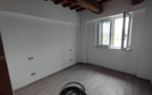 Appartamento signorile 117mq con garage e giardino