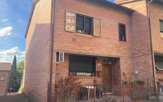 Villa A Schiera in Vendita