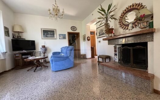 Casa indipendente in vendita a Perugia