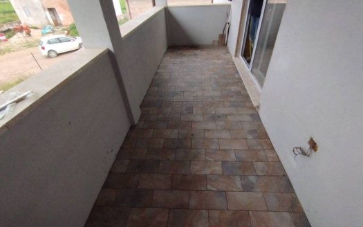 Appartamento 1 P. signorile di mq 117 con garage e giardino