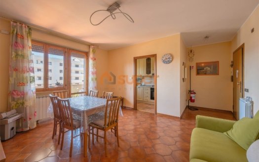Trilocale in vendita con ampio terrazzo abitabile a Ponte San Giovanni